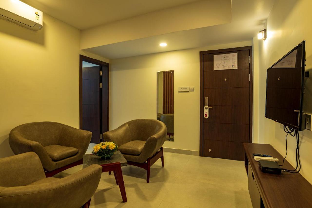 Arctic Hotel Kochi Екстер'єр фото