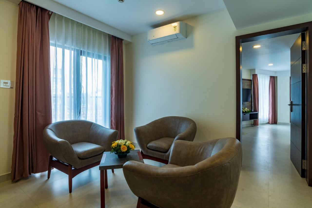 Arctic Hotel Kochi Екстер'єр фото