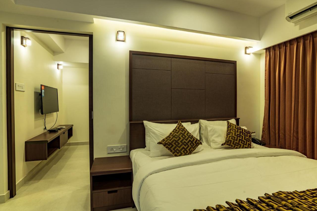 Arctic Hotel Kochi Екстер'єр фото