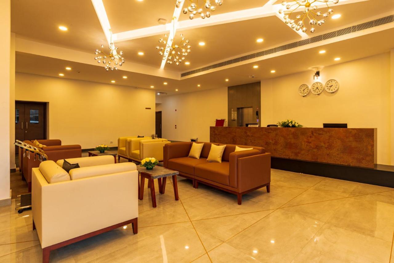 Arctic Hotel Kochi Екстер'єр фото