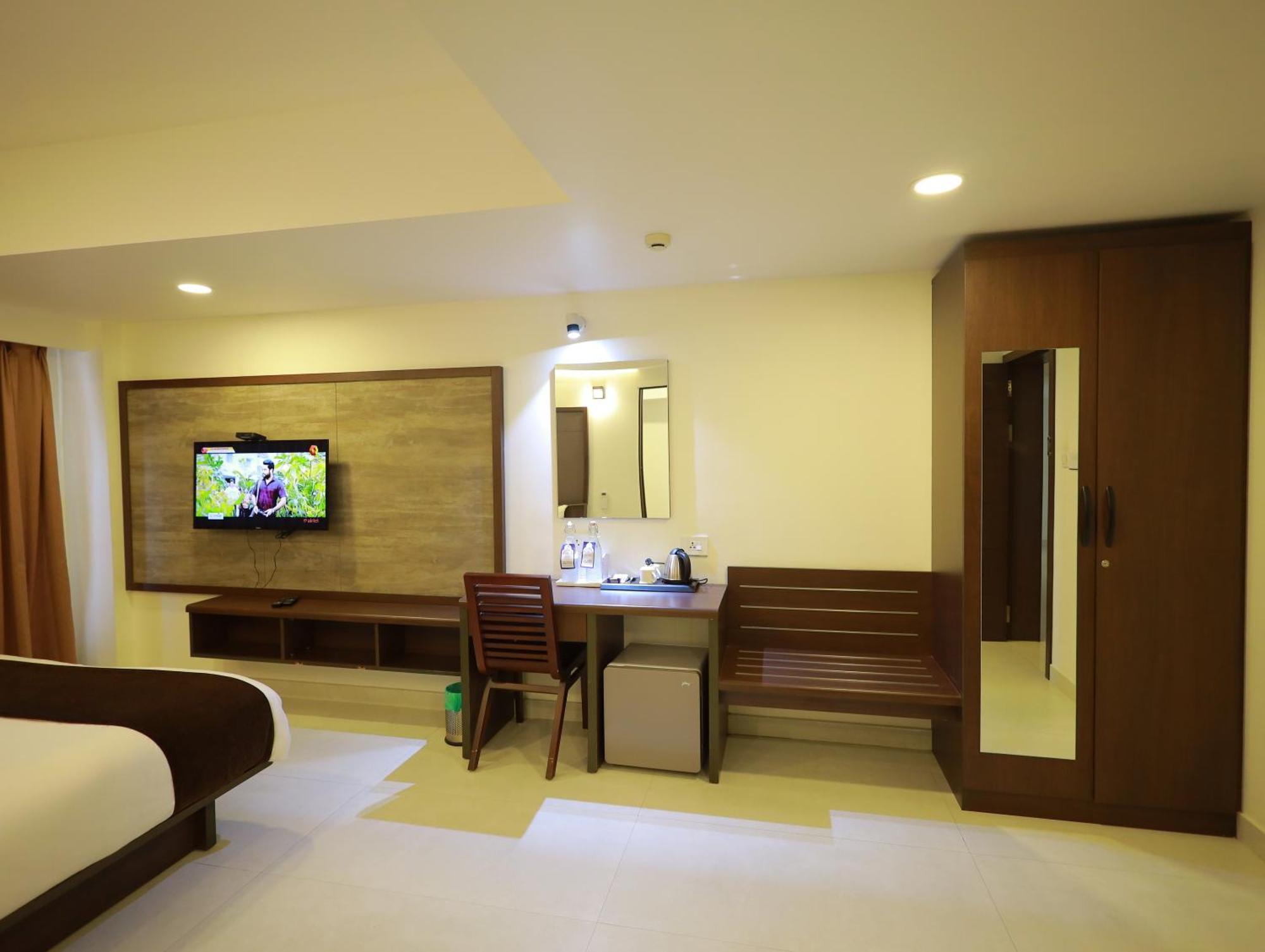 Arctic Hotel Kochi Екстер'єр фото